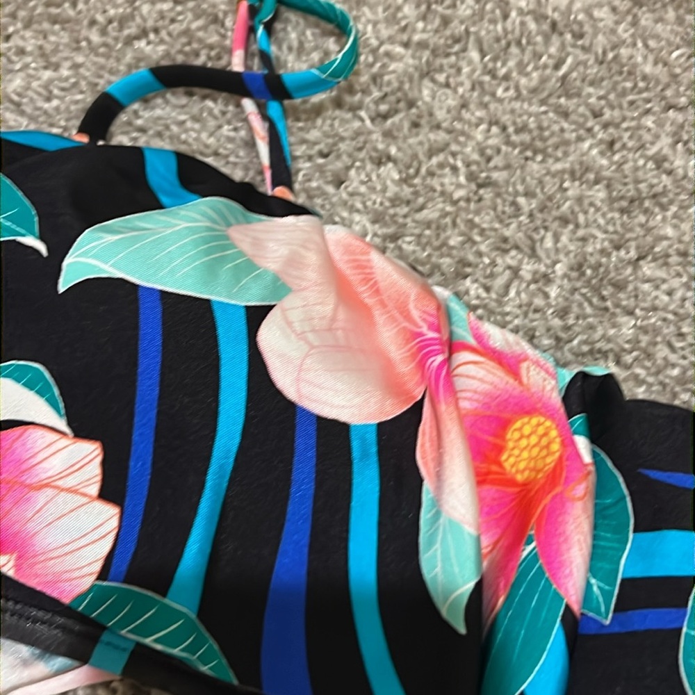 NWT $83 La Blanca Tropical Bandeau Bikini Swim Swimsuit Top 4 XS Black Floral - Picture 15 of 16